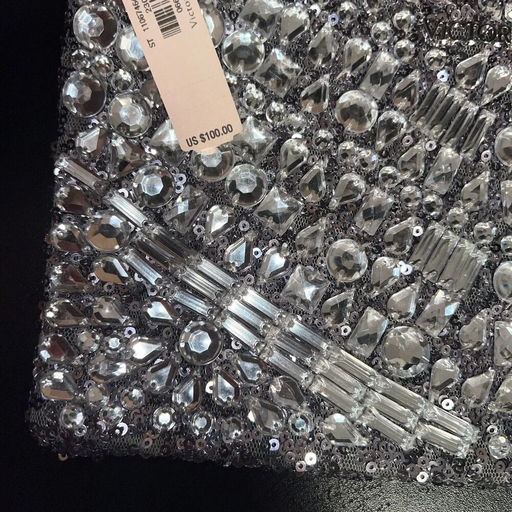 Victoria’s Secret Silver CRYSTALLIZED SEQUINED Clutch MAKE UP Bag Pouch 10.5x5.5